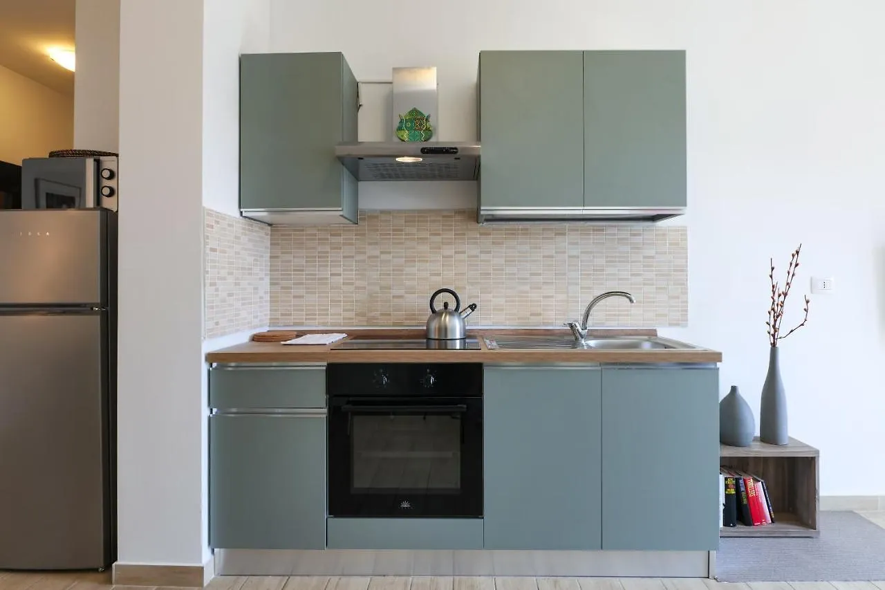 Apartamento Primopiano - Bonomi Milán 0*,  Italia