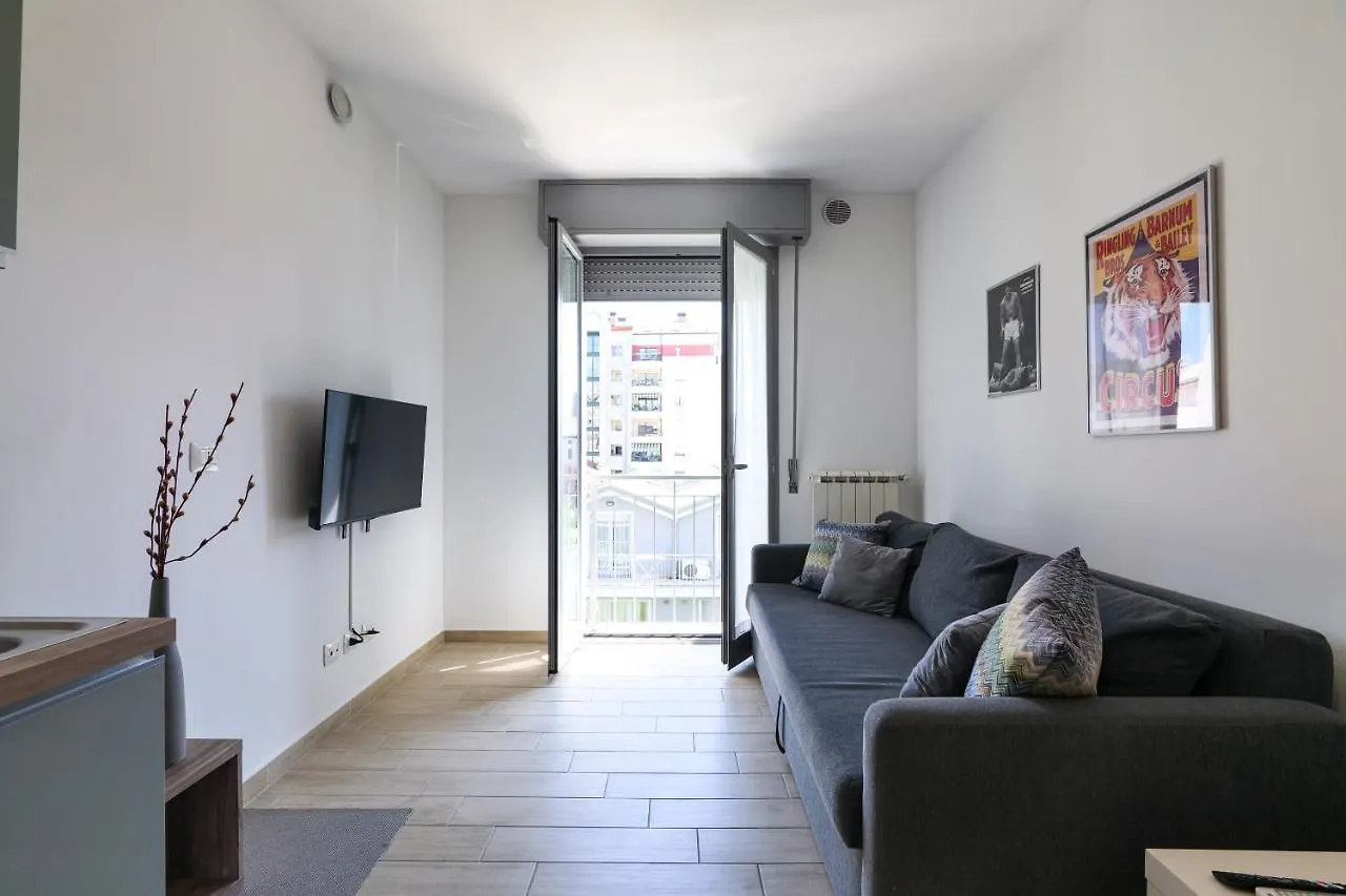 Primopiano - Bonomi Apartment Milan 0*,